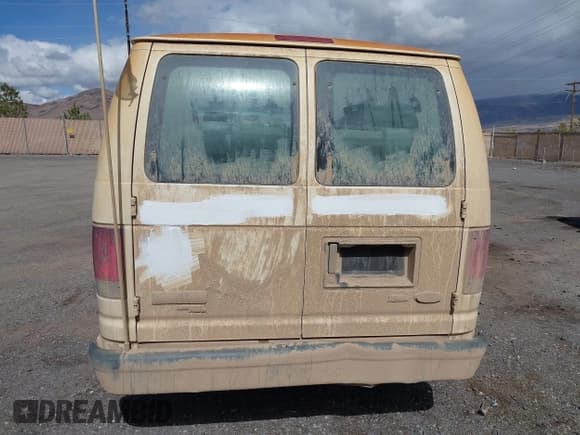 ✅ 2011 Ford Econoline Passenger XL • VIN: 1FBSS3BL0BDB20439 • Лот: 41921823. Опубликован ранее на IAAI с пробегом 142 756 миль. Бесплатный доступ к архиву аукционных продаж из США и подробный отчёт об истории автомобиля на DreamBid. Изображение 17.