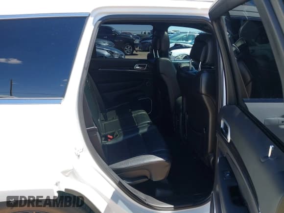 ✅ 2015 Jeep Grand Cherokee Overland • VIN: 1C4RJFCG3FC141958 • Лот: 42393806. Опубликован ранее на IAAI с пробегом 80 289 миль. Бесплатный доступ к архиву аукционных продаж из США и подробный отчёт об истории автомобиля на DreamBid. Изображение 8.