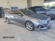 ✅ 2018 Hyundai Sonata SEL • VIN: 5NPE34AF1JH725649 • Лот: 86650285. Опубликован ранее на Copart с пробегом 64 612 миль. Бесплатный доступ к архиву аукционных продаж из США и подробный отчёт об истории автомобиля на DreamBid. Изображение 4.