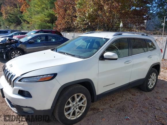 ✅ 2016 Jeep Cherokee Latitude • VIN: 1C4PJMCB4GW276530 • Лот: 43560225. Опубликован ранее на IAAI с пробегом 194 898 миль. Бесплатный доступ к архиву аукционных продаж из США и подробный отчёт об истории автомобиля на DreamBid. Изображение 14.