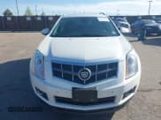 ✅ 2012 Cadillac SRX Performance Collection • VIN: 3GYFNEE30CS652829 • Lot: 42156961. Wystawiony na IAAI z przebiegiem 106 473 mil. Bezpłatny archiwum sprzedaży aukcyjnych z USA i szczegółowy raport historii pojazdu na DreamBid. Zdjęcie 12.