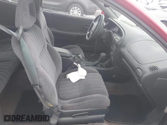 ✅ 2002 Pontiac Grand Prix GT • VIN: 1G2WP12K62F189476 • Lot: 41936754. Listed on IAAI with 192,889 mi. Free auction sales archive from the USA and detailed vehicle history report at DreamBid. Image 5.