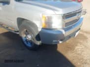 ✅ 2007 Chevrolet Silverado 1500 1LT • VIN: 2GCEC13J871688674 • Lot: 43707213. Wystawiony na IAAI z przebiegiem 293 504 mil. Bezpłatny archiwum sprzedaży aukcyjnych z USA i szczegółowy raport historii pojazdu na DreamBid. Zdjęcie 6.