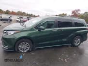 ✅ 2022 Toyota Sienna XLE • VIN: 5TDJRKEC0NS082647 • Lot: 43560189. Wystawiony na IAAI z przebiegiem 57 688 mil. Bezpłatny archiwum sprzedaży aukcyjnych z USA i szczegółowy raport historii pojazdu na DreamBid. Zdjęcie 13.