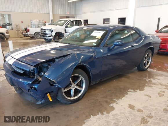 ✅ 2010 Dodge Challenger SE • VIN: 2B3CJ4DV7AH142495 • Lot: 41369853. Wystawiony na IAAI z przebiegiem 191 943 mil. Bezpłatny archiwum sprzedaży aukcyjnych z USA i szczegółowy raport historii pojazdu na DreamBid. Zdjęcie 19.