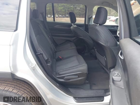 ✅ 2023 Jeep Grand Cherokee Altitude X • VIN: 1C4RJKAG5P8865523 • Lot: 43562280. Listed on IAAI with 58,278 mi. Free auction sales archive from the USA and detailed vehicle history report at DreamBid. Image 8.