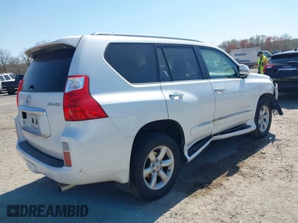 ✅ 2013 Lexus GX 460 • VIN: JTJBM7FX1D5059395 • Лот: 42062297. Опубликован ранее на IAAI с пробегом 136 060 миль. Бесплатный доступ к архиву аукционных продаж из США и подробный отчёт об истории автомобиля на DreamBid. Изображение 4.