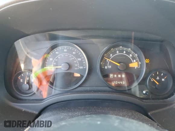 ✅ 2016 Jeep Patriot Sport • VIN: 1C4NJRBB1GD556648 • Lot: 93229535. Wystawiony na Copart z przebiegiem 120 443 mil. Bezpłatny archiwum sprzedaży aukcyjnych z USA i szczegółowy raport historii pojazdu na DreamBid. Zdjęcie 9.