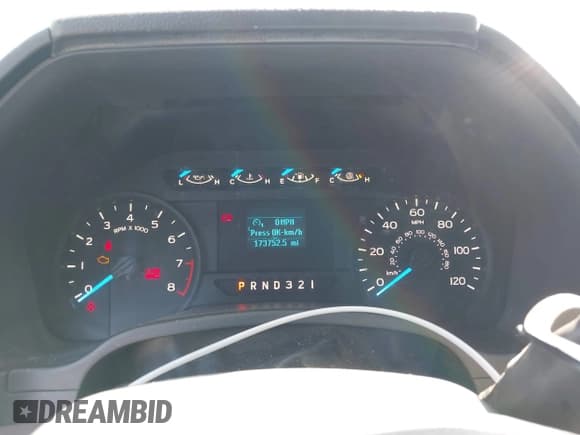 ✅ 2017 Ford F-150 XL • VIN: 1FTMF1E83HKD51909 • Lot: 41757955. Listed on IAAI with 173,752 mi. Free auction sales archive from the USA and detailed vehicle history report at DreamBid. Image 6.