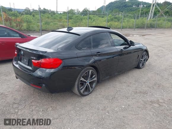 ✅ 2016 BMW 4 Series 428i xDrive • VIN: WBA4C9C51GG137189 • Lot: 42564475. Listed on IAAI with 93,069 mi. Free auction sales archive from the USA and detailed vehicle history report at DreamBid. Image 4.