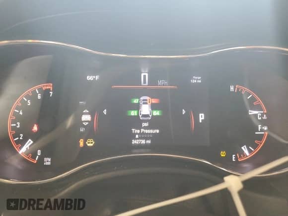 2014 Dodge Durango SXT с VIN 1C4RDHAG9EC286751, выставлен на аукционе Copart как лот 70119955 с пробегом 242 736 миль миль и Списание • Salvage title. История ставок и продаж доступна на DreamBid. Изображение 9.