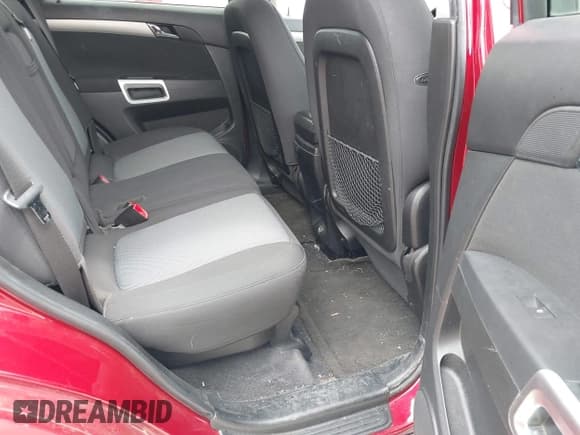 ✅ 2012 Chevrolet Captiva Sport LT • VIN: 3GNAL3E53CS652200 • Lot: 42126641. Wystawiony na IAAI z przebiegiem 191 050 mil. Bezpłatny archiwum sprzedaży aukcyjnych z USA i szczegółowy raport historii pojazdu na DreamBid. Zdjęcie 8.