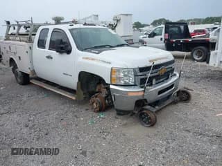 ✅ 2012 Chevrolet Silverado 2500HD • VIN: 1GB2KVCG2CZ253544 • Lot: 42990352. Wystawiony na IAAI z przebiegiem 334 578 mil. Bezpłatny archiwum sprzedaży aukcyjnych z USA i szczegółowy raport historii pojazdu na DreamBid. Zdjęcie 1.