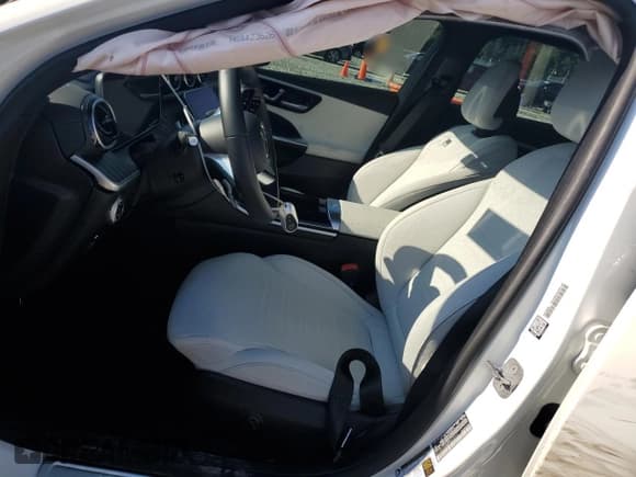 ✅ 2024 Mercedes-Benz C 300 • VIN: W1KAF4HB8RR202101 • Lot: 68977515. Listed on Copart with 7,491 mi. Free auction sales archive from the USA and detailed vehicle history report at DreamBid. Image 7.