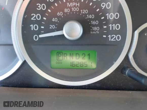 2006 Mercury Mariner Luxury z VIN 4M2YU56196DJ05801, wystawiony jako IAAI lot #42528336 z przebiegiem 162 851 mil mil oraz . Historia ofert i sprzedaży dostępna na DreamBid. Obrazek 7.