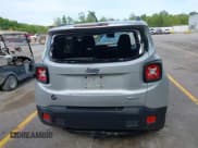 ✅ 2017 Jeep Renegade Altitude • VIN: ZACCJABB0HPF50416 • Lot: 42331291. Wystawiony na IAAI z przebiegiem 109 509 mil. Bezpłatny archiwum sprzedaży aukcyjnych z USA i szczegółowy raport historii pojazdu na DreamBid. Zdjęcie 16.