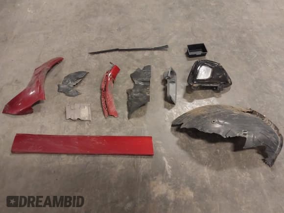 ✅ 2017 Kia Sorento SX • VIN: 5XYPKDA54HG189056 • Lot: 43491194. Listed on IAAI with 136,000 mi. Free auction sales archive from the USA and detailed vehicle history report at DreamBid. Image 12.