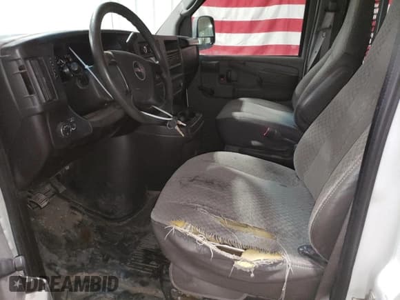 ✅ 2009 GMC Savana • VIN: 1GTFH154791110782 • Lot: 45247995. Listed on Copart with 95,455 mi. Free auction sales archive from the USA and detailed vehicle history report at DreamBid. Image 7.