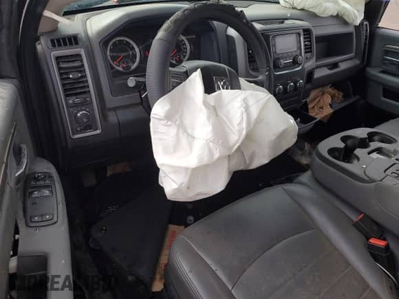 2017 Ram 1500 Tradesman z VIN 3C6JR6AG4HG602245, wystawiony jako Copart lot #63150675 z przebiegiem 69 053 mil mil oraz Szkoda całkowita • Salvage title. Historia ofert i sprzedaży dostępna na DreamBid. Obrazek 8.