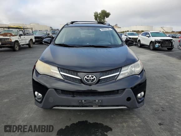✅ 2015 Toyota RAV4 XLE • VIN: 2T3WFREV4FW152238 • Lot: 90944185. Listed on Copart with 235,254 mi. Free auction sales archive from the USA and detailed vehicle history report at DreamBid. Image 5.