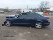 ✅ 2011 Mercedes-Benz C 300 Sport • VIN: WDDGF8BB2BR169869 • Лот: 43767089. Опубликован ранее на IAAI с пробегом 88 874 миль. Бесплатный доступ к архиву аукционных продаж из США и подробный отчёт об истории автомобиля на DreamBid. Изображение 14.