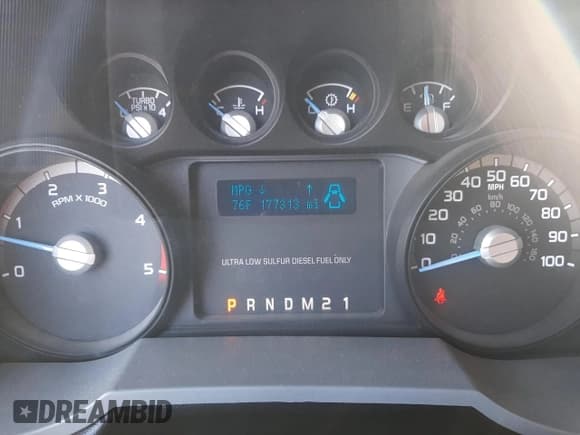 ✅ 2013 Ford F-350 XL • VIN: 1FT8W3DT6DEB56639 • Lot: 42168225. Wystawiony na Copart z przebiegiem 177 313 mil. Bezpłatny archiwum sprzedaży aukcyjnych z USA i szczegółowy raport historii pojazdu na DreamBid. Zdjęcie 9.