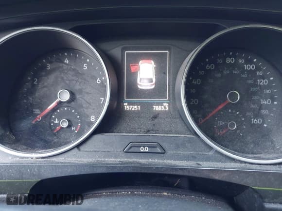 ✅ 2018 Volkswagen Tiguan S • VIN: 3VV0B7AX8JM074622 • Lot: 42929388. Listed on IAAI with 157,251 mi. Free auction sales archive from the USA and detailed vehicle history report at DreamBid. Image 7.