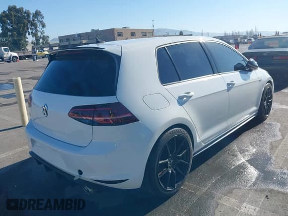 ✅ 2016 Volkswagen Golf GTI S • VIN: 3VW4T7AUXGM038990 • Lot: 41437360. Listed on IAAI with 102,309 mi. Free auction sales archive from the USA and detailed vehicle history report at DreamBid. Image 4.