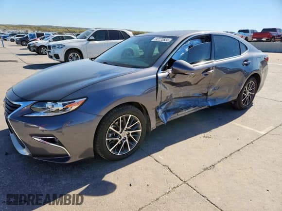 ✅ 2016 Lexus ES 330 • VIN: 58ABK1GG1GU025802 • Lot: 92222635. Wystawiony na Copart z przebiegiem 105 958 mil. Bezpłatny archiwum sprzedaży aukcyjnych z USA i szczegółowy raport historii pojazdu na DreamBid. Zdjęcie 1.