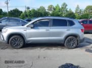 ✅ 2022 Volkswagen Taos S • VIN: 3VVAX7B29NM080900 • Лот: 42522447. Опубликован ранее на IAAI с пробегом 207 840 миль. Бесплатный доступ к архиву аукционных продаж из США и подробный отчёт об истории автомобиля на DreamBid. Изображение 14.