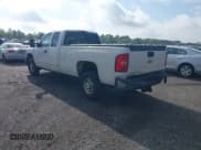 ✅ 2008 Chevrolet Silverado 2500HD • VIN: 1GBHK29668E192575 • Lot: 41925115. Wystawiony na IAAI z przebiegiem 241 278 mil. Bezpłatny archiwum sprzedaży aukcyjnych z USA i szczegółowy raport historii pojazdu na DreamBid. Zdjęcie 3.