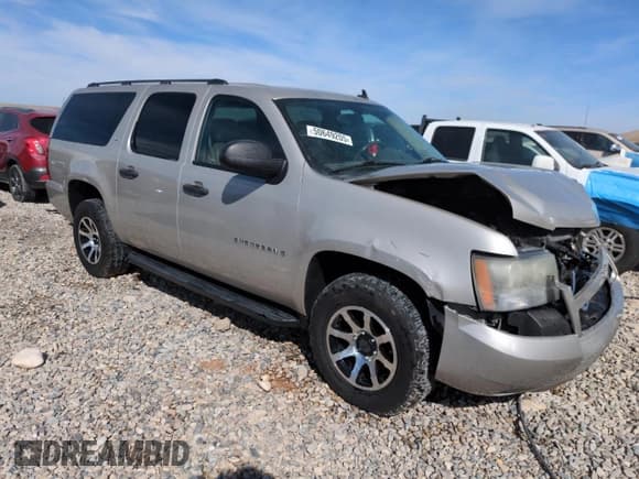 ✅ 2009 Chevrolet Suburban LS • VIN: 1GNFC16079R211582 • Лот: 50649205. Опубликован ранее на Copart с пробегом 258 057 миль. Бесплатный доступ к архиву аукционных продаж из США и подробный отчёт об истории автомобиля на DreamBid. Изображение 4.