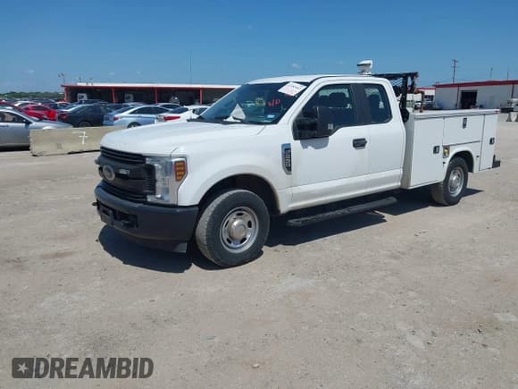 ✅ 2019 Ford F-250 XL • VIN: 1FD7X2A68KEE68410 • Lot: 42483463. Listed on IAAI with 100,636 mi. Free auction sales archive from the USA and detailed vehicle history report at DreamBid. Image 17.