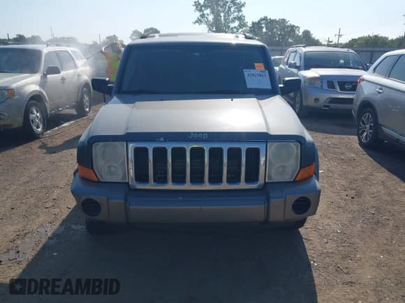 ✅ 2007 Jeep Commander Sport • VIN: 1J8HG48PX7C591835 • Lot: 43015813. Listed on IAAI with 177,147 mi. Free auction sales archive from the USA and detailed vehicle history report at DreamBid. Image 12.
