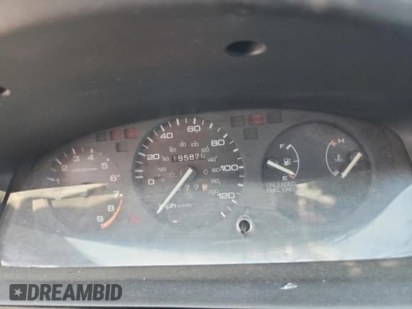 ✅ 1992 Honda Civic DX • VIN: JHMEG8545NS030522 • Lot: 60248675. Listed on Copart with 195,870 mi. Free auction sales archive from the USA and detailed vehicle history report at DreamBid. Image 9.