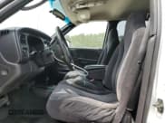 ✅ 2000 Dodge Dakota Sport • VIN: 1B7GG2AN8YS668046 • Lot: 51641455. Wystawiony na Copart z przebiegiem 229 879 mil. Bezpłatny archiwum sprzedaży aukcyjnych z USA i szczegółowy raport historii pojazdu na DreamBid. Zdjęcie 7.