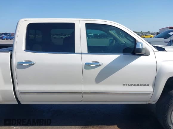 ✅ 2015 Chevrolet Silverado 1500 LTZ • VIN: 3GCUKSEJ3FG356231 • Лот: 42837823. Опубликован ранее на IAAI с пробегом 161 541 миль. Бесплатный доступ к архиву аукционных продаж из США и подробный отчёт об истории автомобиля на DreamBid. Изображение 13.