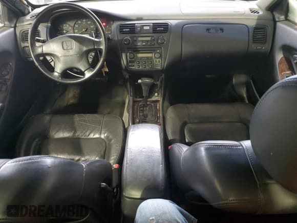 ✅ 1999 Honda Accord EX • VIN: 1HGCG2253XA001646 • Лот: 45469025. Опубликован ранее на Copart с пробегом 232 660 миль. Бесплатный доступ к архиву аукционных продаж из США и подробный отчёт об истории автомобиля на DreamBid. Изображение 8.