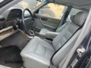 ✅ 1990 Mercedes-Benz 560 • VIN: WDBCA39EXLA553441 • Lot: 68726255. Listed on Copart with 160,789 mi. Free auction sales archive from the USA and detailed vehicle history report at DreamBid. Image 7.