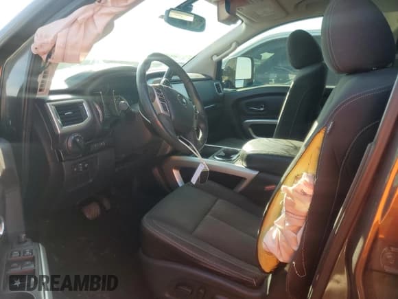 ✅ 2017 Nissan Titan SV • VIN: 1N6AA1F28HN551630 • Лот: 87104504. Опубликован ранее на Copart с пробегом 136 518 миль. Бесплатный доступ к архиву аукционных продаж из США и подробный отчёт об истории автомобиля на DreamBid. Изображение 7.