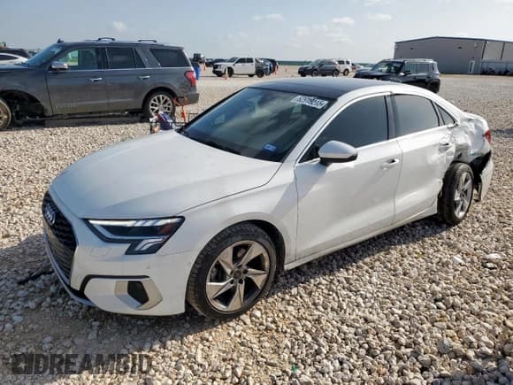 ✅ 2024 Audi A3 Premium • VIN: WAUGUDGY7RA138841 • Лот: 62919215. Опубликован ранее на Copart с пробегом 6 729 миль. Бесплатный доступ к архиву аукционных продаж из США и подробный отчёт об истории автомобиля на DreamBid. Изображение 1.