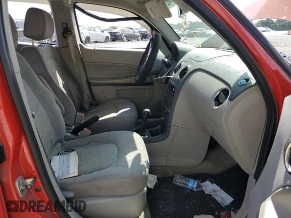 ✅ 2011 Chevrolet HHR LS • VIN: 3GNBAAFW5BS516381 • Lot: 66462865. Wystawiony na Copart z przebiegiem 162 020 mil. Bezpłatny archiwum sprzedaży aukcyjnych z USA i szczegółowy raport historii pojazdu na DreamBid. Zdjęcie 7.