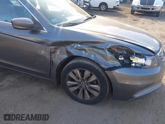 ✅ 2011 Honda Accord EX-L • VIN: 1HGCP2F86BA049316 • Lot: 43431218. Listed on IAAI with 141,773 mi. Free auction sales archive from the USA and detailed vehicle history report at DreamBid. Image 6.