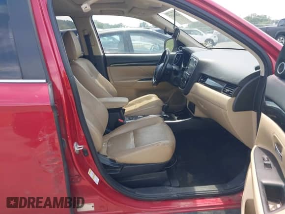 2017 Mitsubishi Outlander SE z VIN JA4AZ3A32HZ065812, wystawiony jako IAAI lot #42846257 z przebiegiem 153 495 mil mil oraz . Historia ofert i sprzedaży dostępna na DreamBid. Obrazek 5.