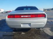 ✅ 2012 Dodge Challenger SXT • VIN: 2C3CDYAG2CH170439 • Lot: 41745368. Wystawiony na IAAI z przebiegiem 131 719 mil. Bezpłatny archiwum sprzedaży aukcyjnych z USA i szczegółowy raport historii pojazdu na DreamBid. Zdjęcie 16.