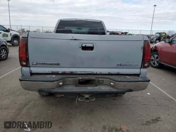 2000 Chevrolet Silverado 2500 LT с VIN 1GCGK29U2YE430010, выставлен на аукционе Copart как лот 37657274 с пробегом 329 629 миль миль и Чистый • Clean title. История ставок и продаж доступна на DreamBid. Изображение 6.