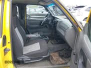 ✅ 2006 Ford Ranger XLT • VIN: 1FTZR45E26PA45613 • Лот: 42898656. Опубликован ранее на IAAI с пробегом 216 529 миль. Бесплатный доступ к архиву аукционных продаж из США и подробный отчёт об истории автомобиля на DreamBid. Изображение 5.