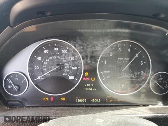 ✅ 2014 BMW 4 Series 428i • VIN: WBA3N3C55EF710553 • Лот: 54341845. Опубликован ранее на Copart с пробегом 119 056 миль. Бесплатный доступ к архиву аукционных продаж из США и подробный отчёт об истории автомобиля на DreamBid. Изображение 9.