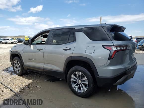 2025 Chevrolet Equinox FWD LT z VIN 3GNAXHEG8SL212551, wystawiony jako Copart lot #57315025 z przebiegiem 7 791 mil mil oraz Czysty tytuł • Clean title. Historia ofert i sprzedaży dostępna na DreamBid. Obrazek 2.