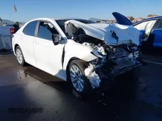 ✅ 2018 Toyota Camry LE • VIN: 4T1B11HK1JU624137 • Lot: 43595861. Listed on IAAI with 23,780 mi. Free auction sales archive from the USA and detailed vehicle history report at DreamBid. Image 1.